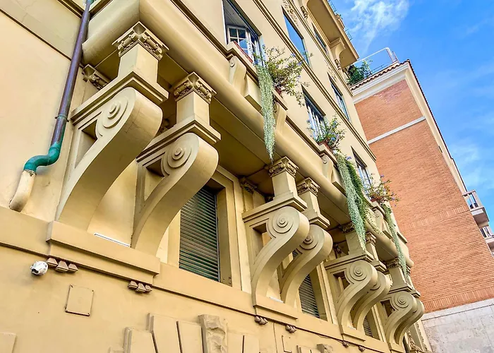 Coppedè Lovely Apartment